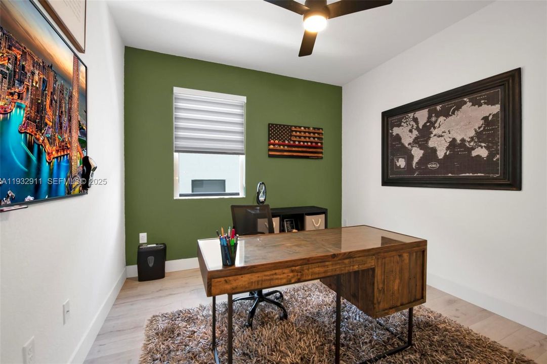 For Rent: $5,500 (4 beds, 2 baths, 2870 Square Feet)