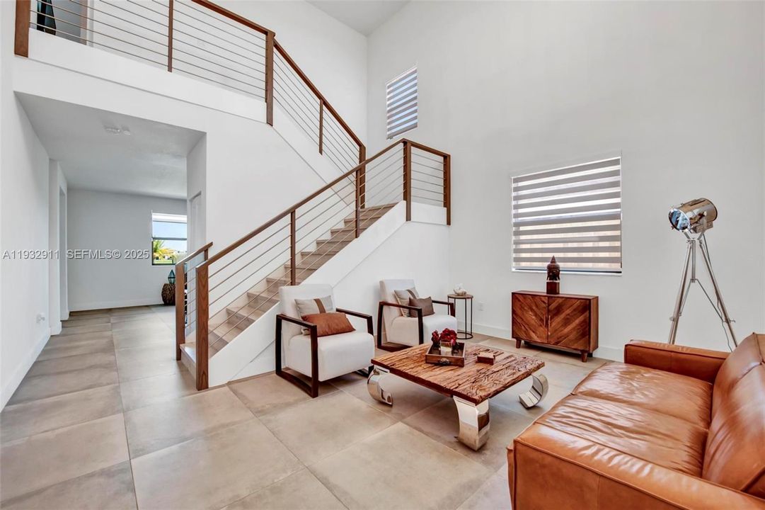 For Rent: $5,500 (4 beds, 2 baths, 2870 Square Feet)