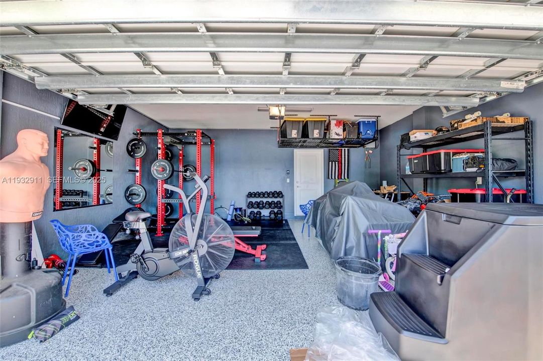 For Rent: $5,500 (4 beds, 2 baths, 2870 Square Feet)