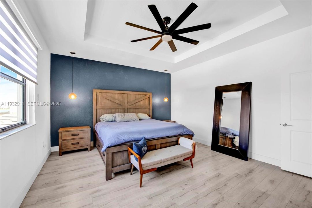 For Rent: $5,500 (4 beds, 2 baths, 2870 Square Feet)