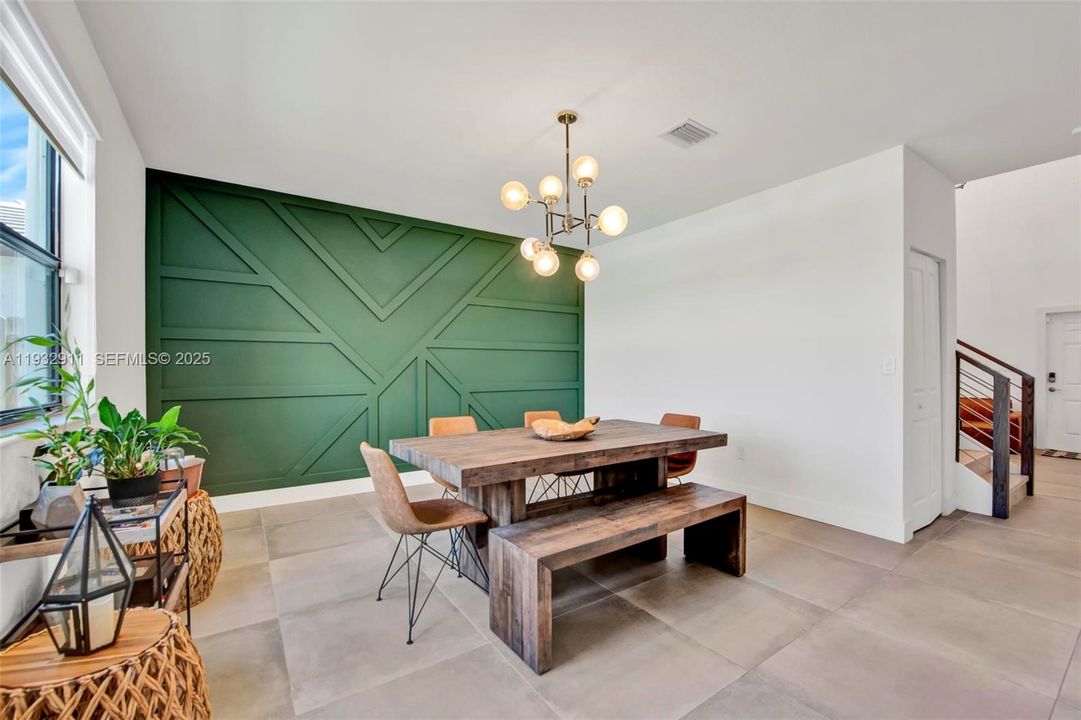 For Rent: $5,500 (4 beds, 2 baths, 2870 Square Feet)