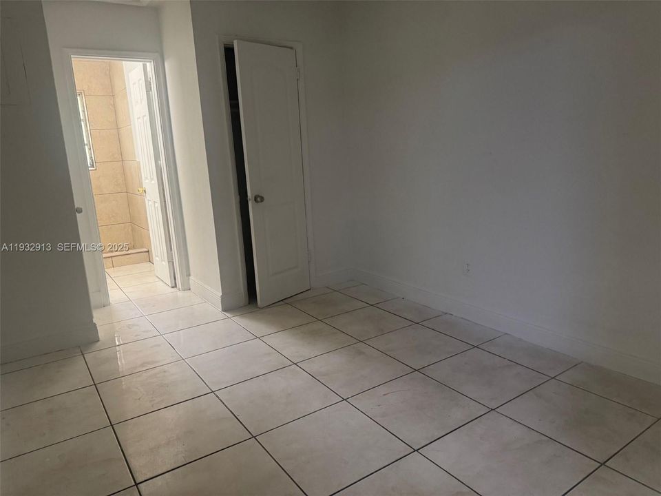 出租: $1,500 (1 贝兹, 1 浴室, 600 平方英尺)