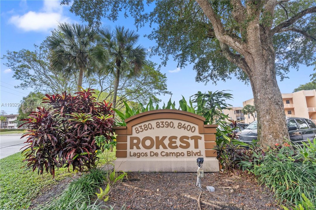 For Sale: $92,000 (1 beds, 1 baths, 681 Square Feet)