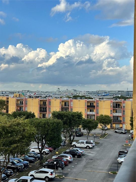 For Rent: $2,900 (3 beds, 2 baths, 1024 Square Feet)