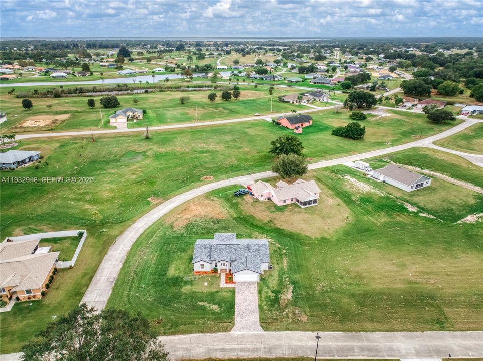 На продажу: $360,000 (3 спален, 2 ванн, 1650 Квадратных фут)