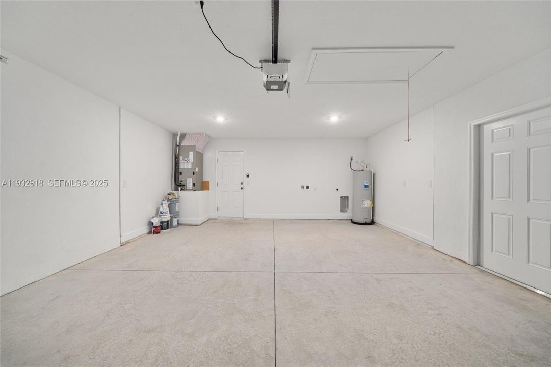 На продажу: $360,000 (3 спален, 2 ванн, 1650 Квадратных фут)