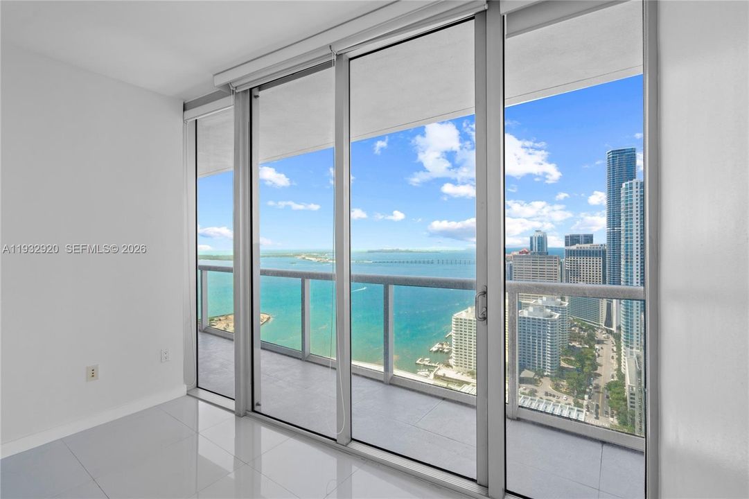 For Sale: $799,000 (2 beds, 2 baths, 1255 Square Feet)