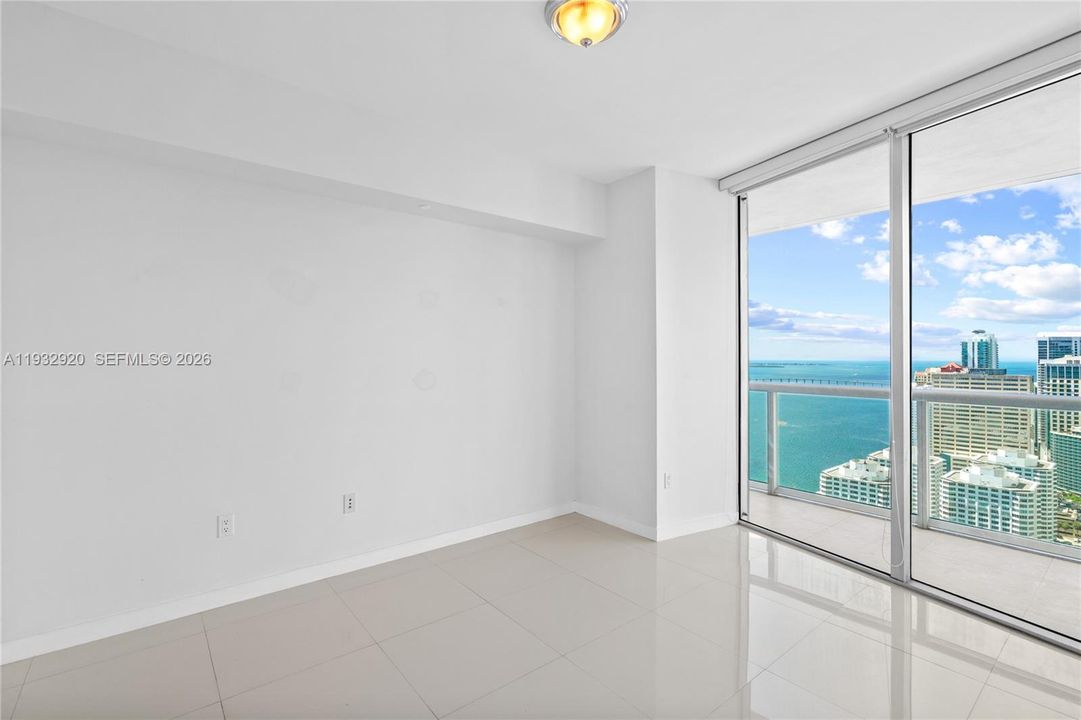 For Sale: $799,000 (2 beds, 2 baths, 1255 Square Feet)