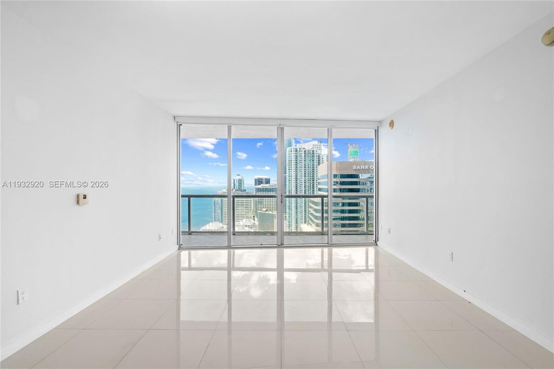 For Sale: $799,000 (2 beds, 2 baths, 1255 Square Feet)