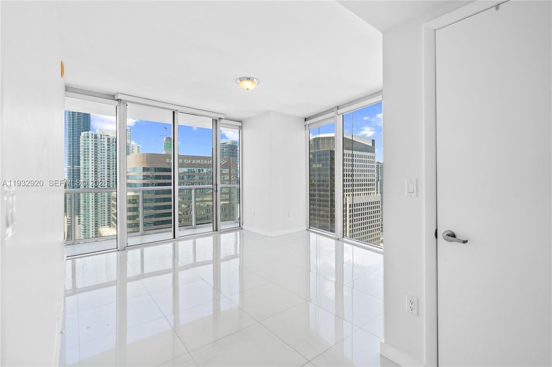 For Sale: $799,000 (2 beds, 2 baths, 1255 Square Feet)