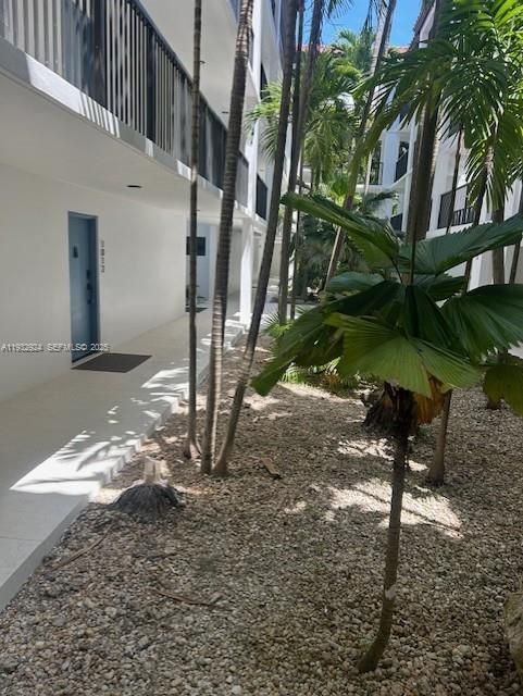 В аренду: $3,800 (1 спален, 1 ванн, 972 Квадратных фут)