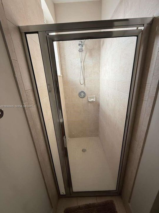 В аренду: $1,200 (5 спален, 3 ванн, 2647 Квадратных фут)