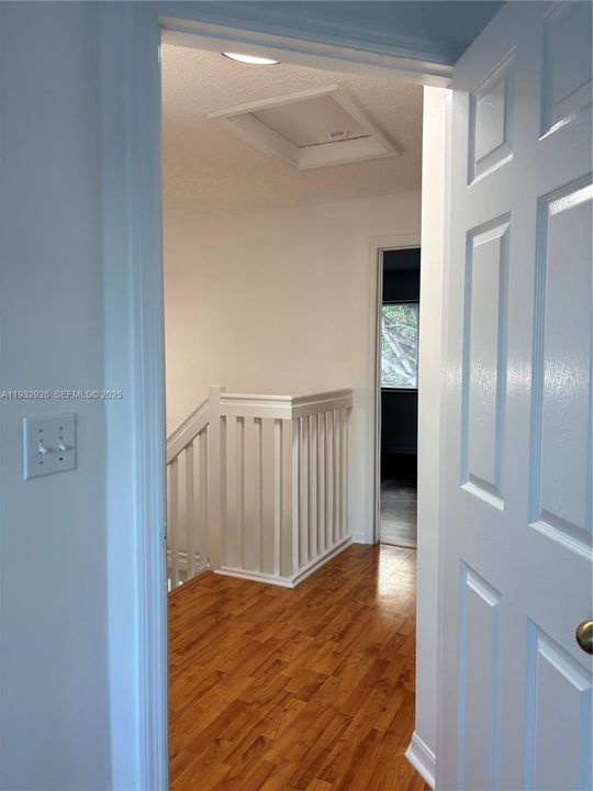 En Venta: $432,000 (3 camas, 2 baños, 1361 Pies cuadrados)