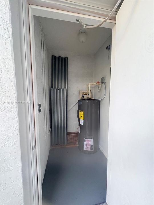 En Venta: $432,000 (3 camas, 2 baños, 1361 Pies cuadrados)