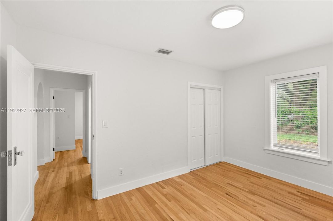 For Rent: $5,248 (3 beds, 2 baths, 1180 Square Feet)