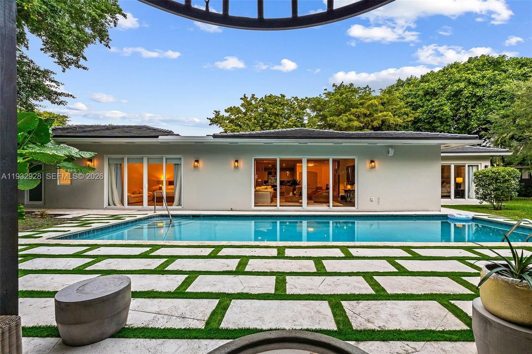 For Sale: $10,800,000 (5 beds, 5 baths, 3645 Square Feet)