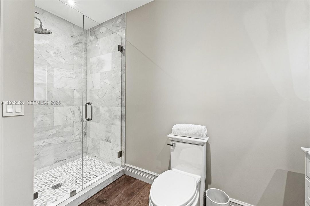 For Sale: $10,800,000 (5 beds, 5 baths, 3645 Square Feet)