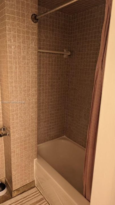 В аренду: $1,600 (0 спален, 1 ванн, 400 Квадратных фут)