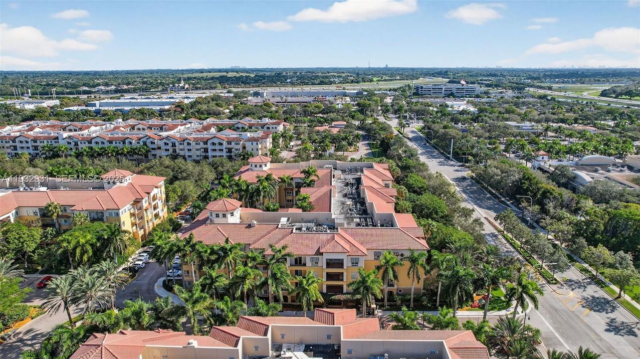 На продажу: $474,900 (1 спален, 1 ванн, 1012 Квадратных фут)