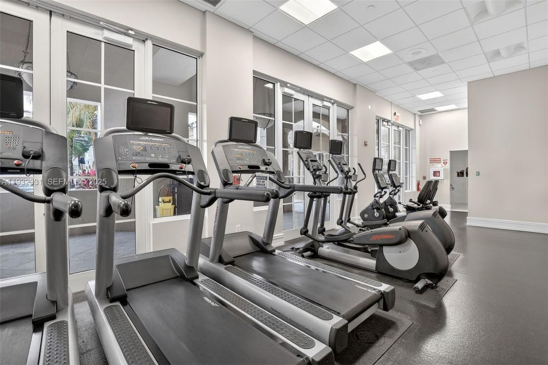 На продажу: $474,900 (1 спален, 1 ванн, 1012 Квадратных фут)