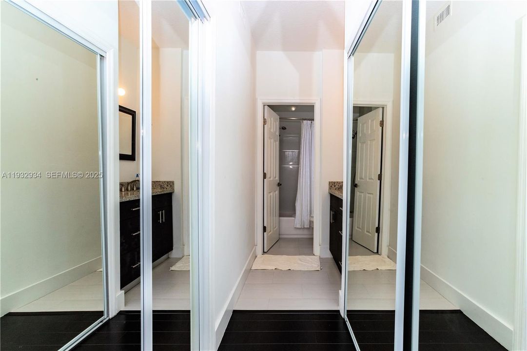 For Sale: $460,000 (3 beds, 2 baths, 1260 Square Feet)