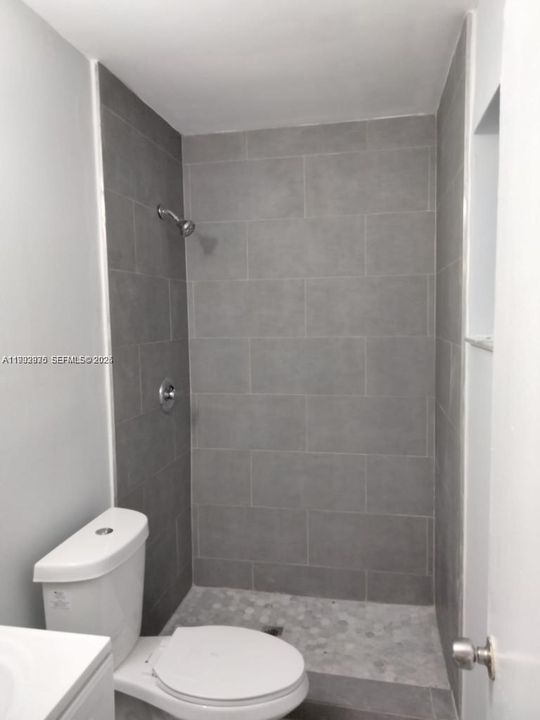 出租: $2,100 (2 贝兹, 2 浴室, 1100 平方英尺)