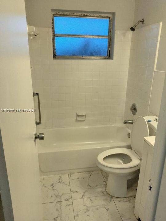 出租: $2,100 (2 贝兹, 2 浴室, 1100 平方英尺)