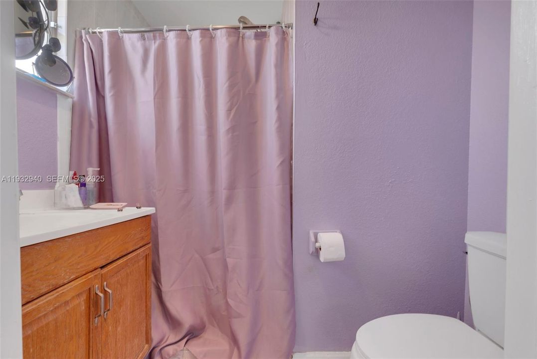 En Venta: $299,900 (3 camas, 2 baños, 1008 Pies cuadrados)