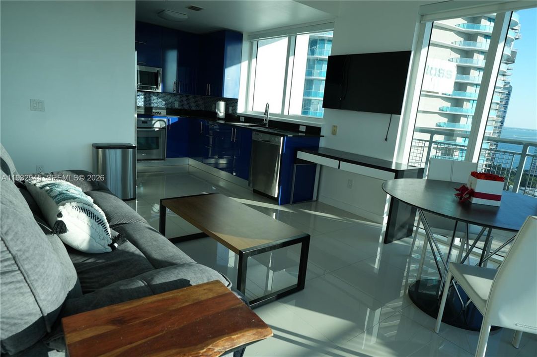 En Venta: $410,000 (1 camas, 1 baños, 585 Pies cuadrados)