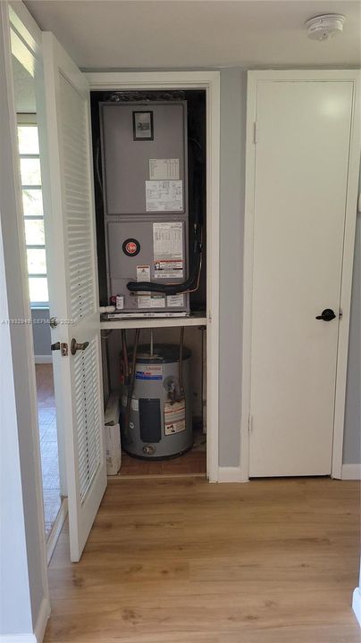 ELEC-WATER HEATER CLOSET
