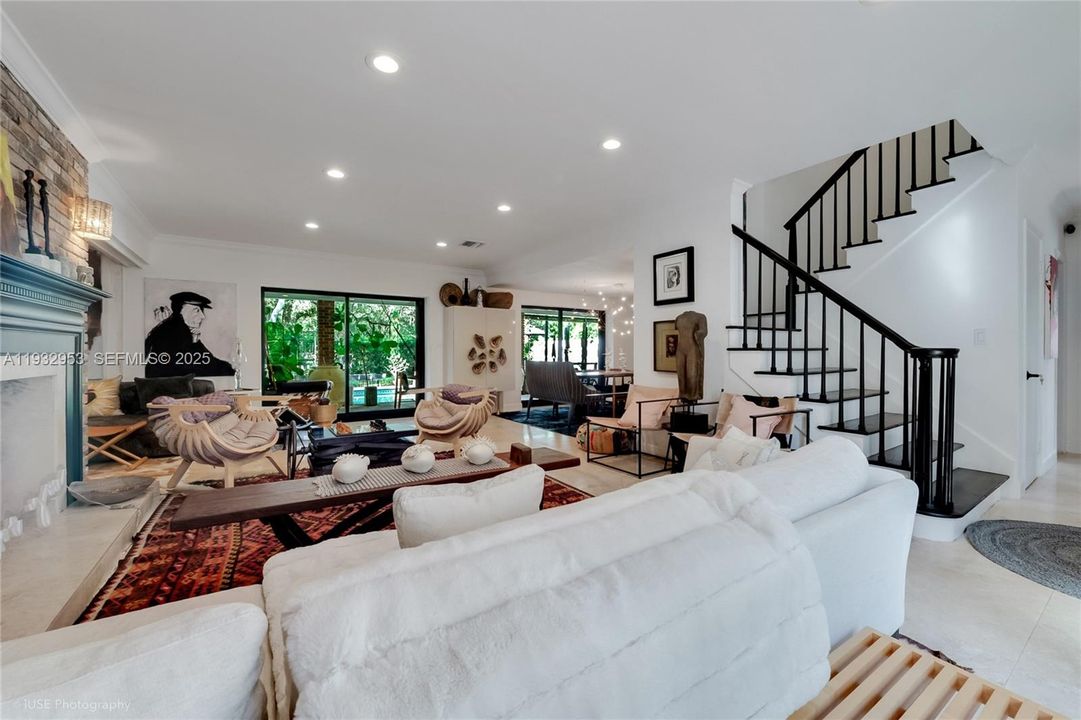 For Rent: $20,000 (4 beds, 4 baths, 3012 Square Feet)