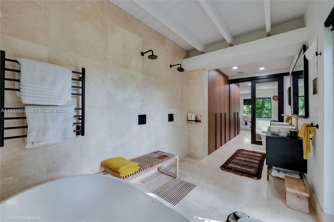 For Rent: $20,000 (4 beds, 4 baths, 3012 Square Feet)