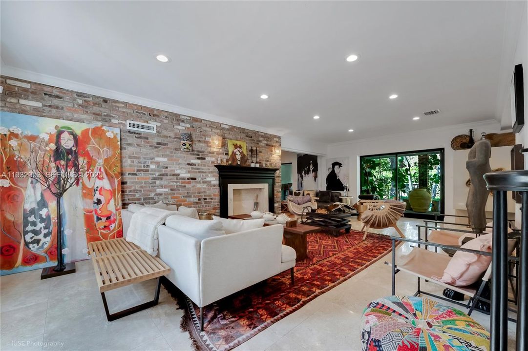 For Rent: $20,000 (4 beds, 4 baths, 3012 Square Feet)