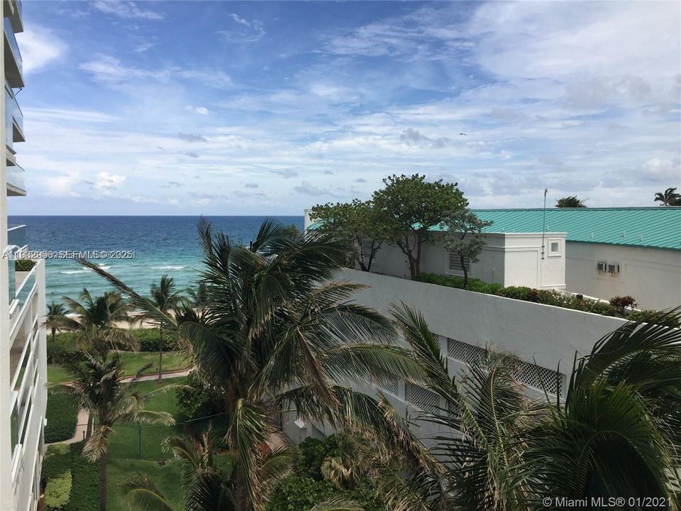 For Rent: $7,500 (3 beds, 2 baths, 1760 Square Feet)