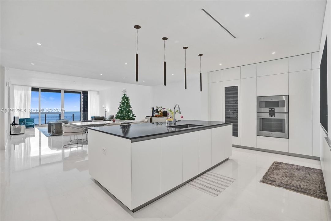 待售: $4,999,000 (5 贝兹, 5 浴室, 3214 平方英尺)