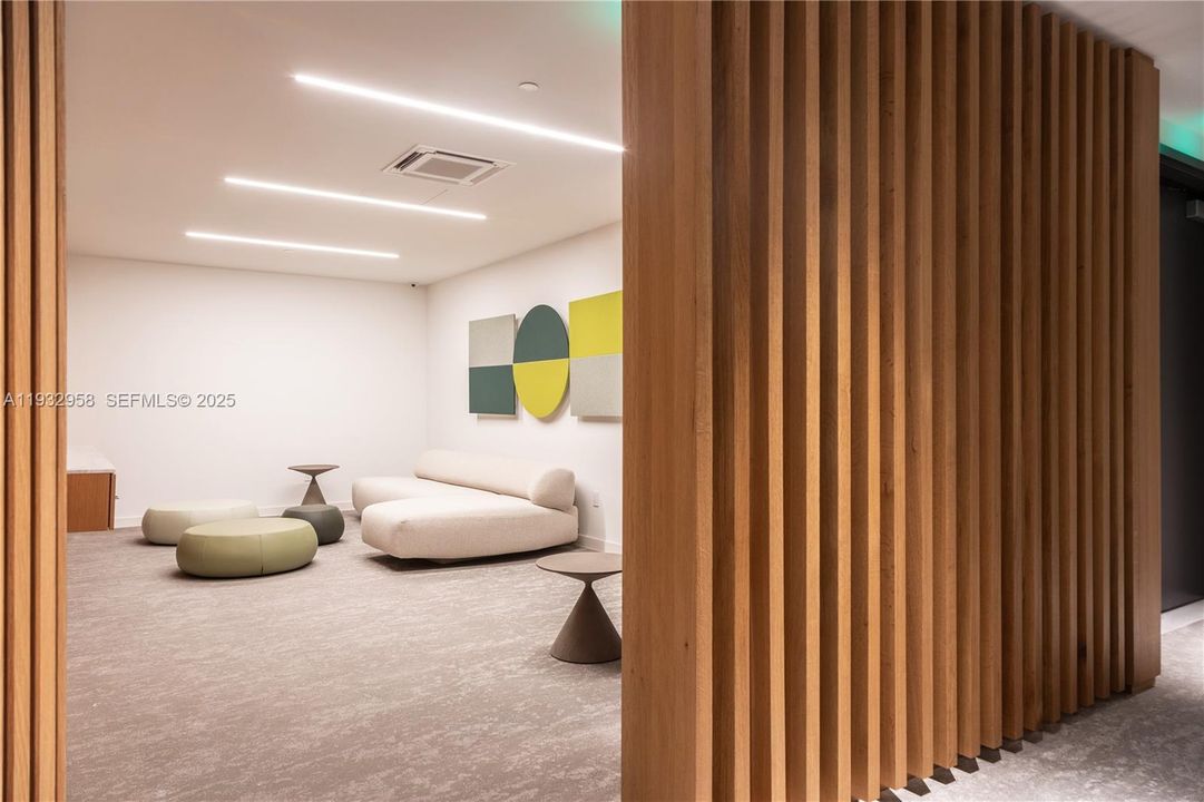 待售: $4,999,000 (5 贝兹, 5 浴室, 3214 平方英尺)