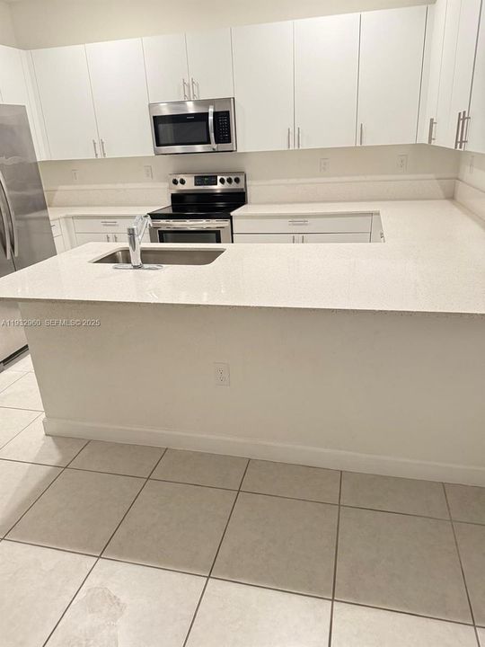 На продажу: $420,000 (3 спален, 2 ванн, 1612 Квадратных фут)