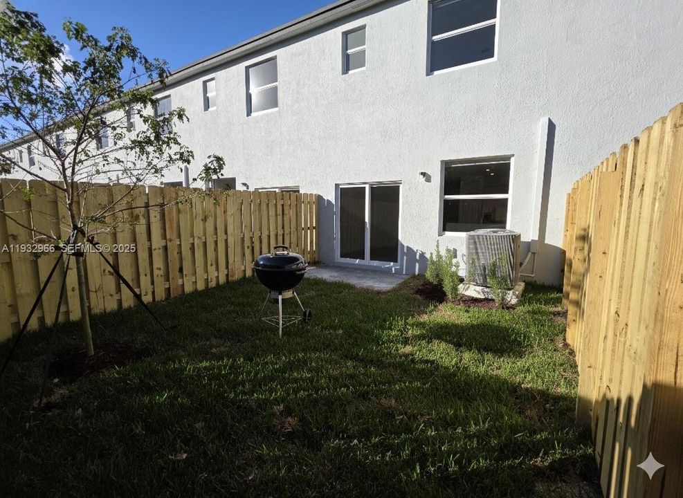 For Rent: $2,950 (3 beds, 2 baths, 0 Square Feet)