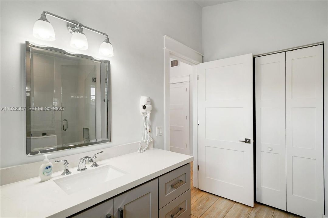 En Venta: $2,649,000 (3 camas, 3 baños, 1768 Pies cuadrados)