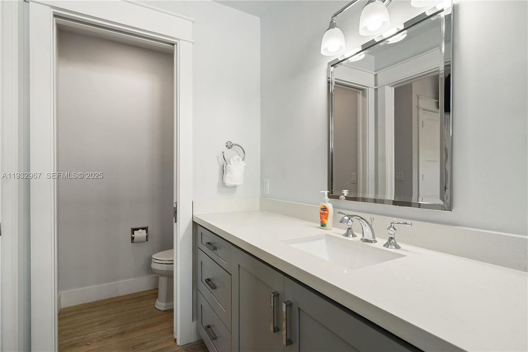 En Venta: $2,649,000 (3 camas, 3 baños, 1768 Pies cuadrados)