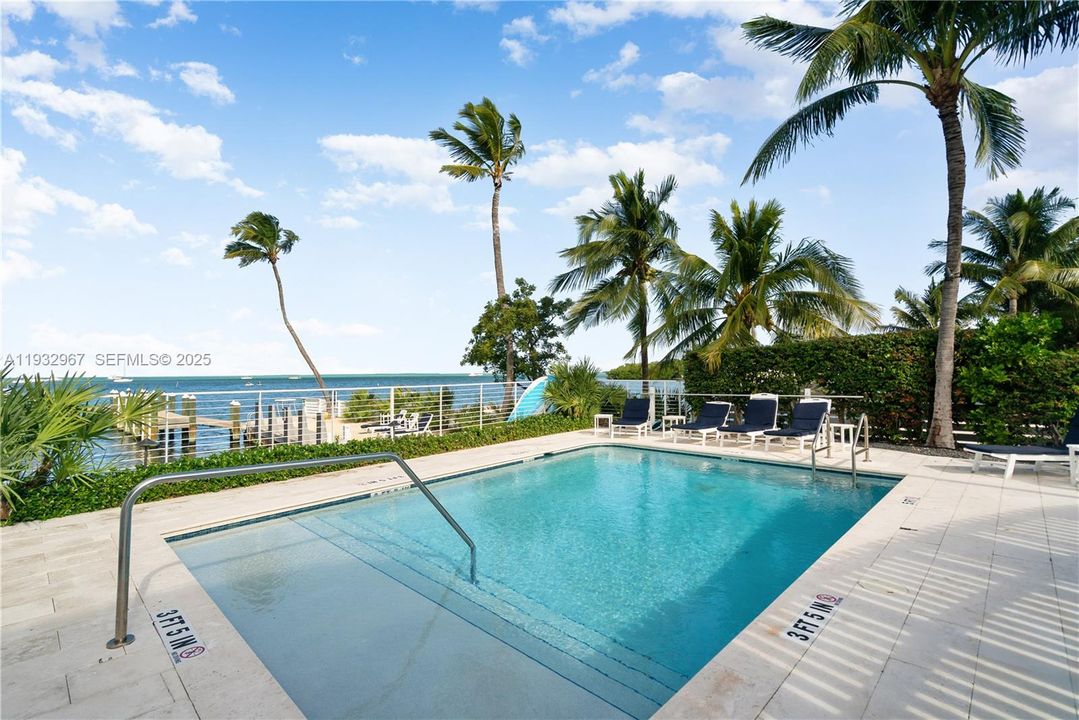 En Venta: $2,649,000 (3 camas, 3 baños, 1768 Pies cuadrados)