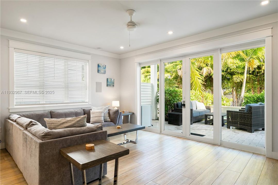 En Venta: $2,649,000 (3 camas, 3 baños, 1768 Pies cuadrados)