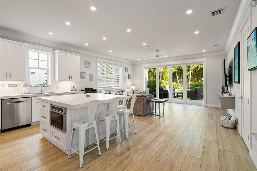 En Venta: $2,649,000 (3 camas, 3 baños, 1768 Pies cuadrados)