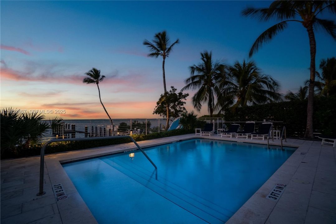 En Venta: $2,649,000 (3 camas, 3 baños, 1768 Pies cuadrados)