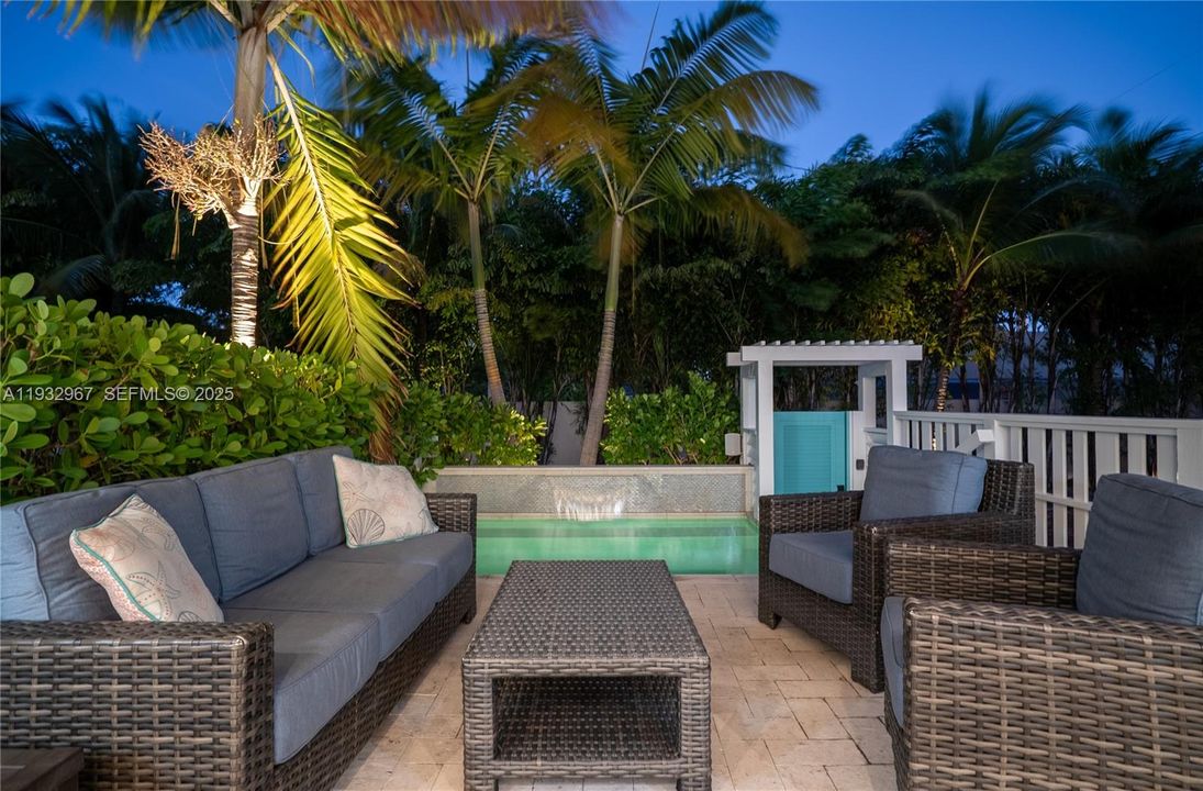 En Venta: $2,649,000 (3 camas, 3 baños, 1768 Pies cuadrados)