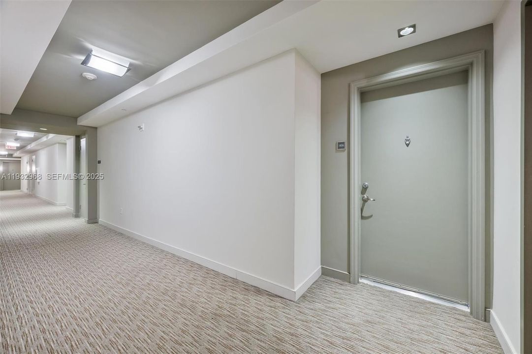 На продажу: $730,000 (2 спален, 2 ванн, 1113 Квадратных фут)