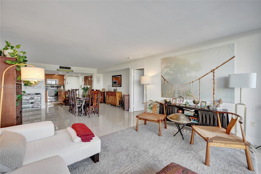 出租: $2,750 (2 贝兹, 2 浴室, 1146 平方英尺)