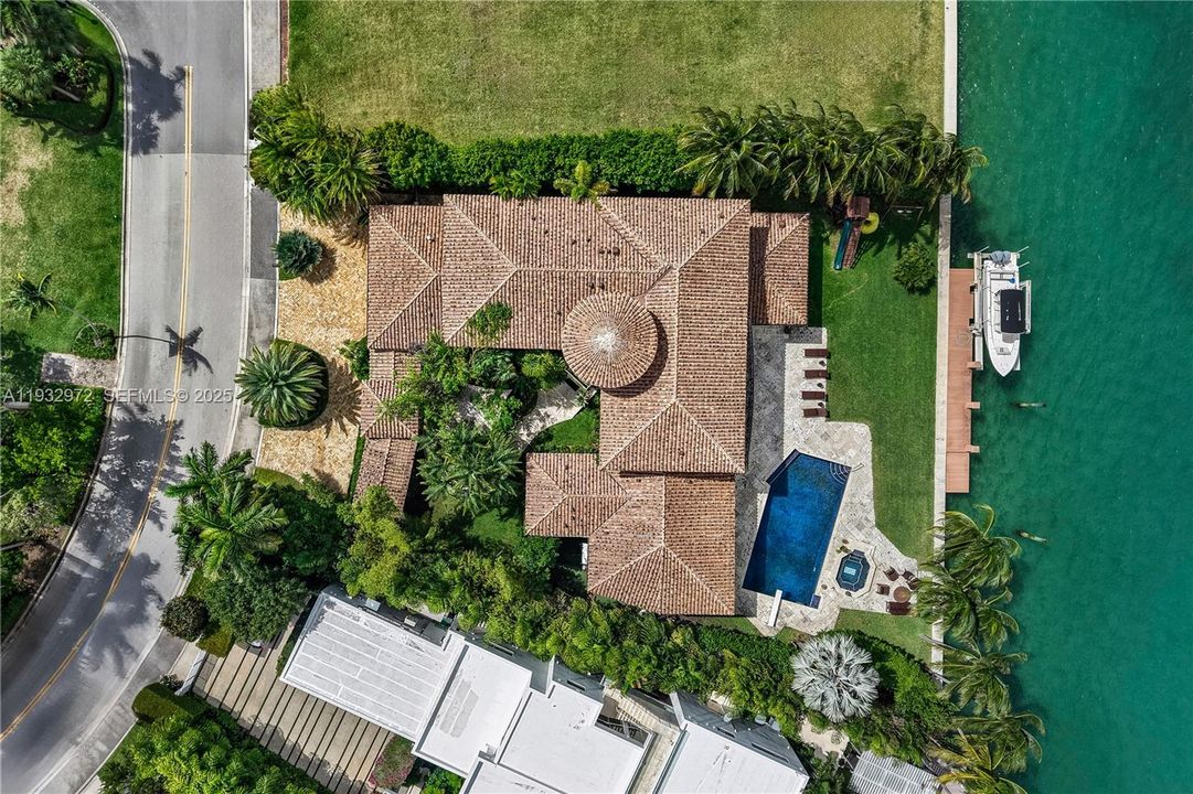 For Sale: $34,500,000 (7 beds, 8 baths, 4951 Square Feet)