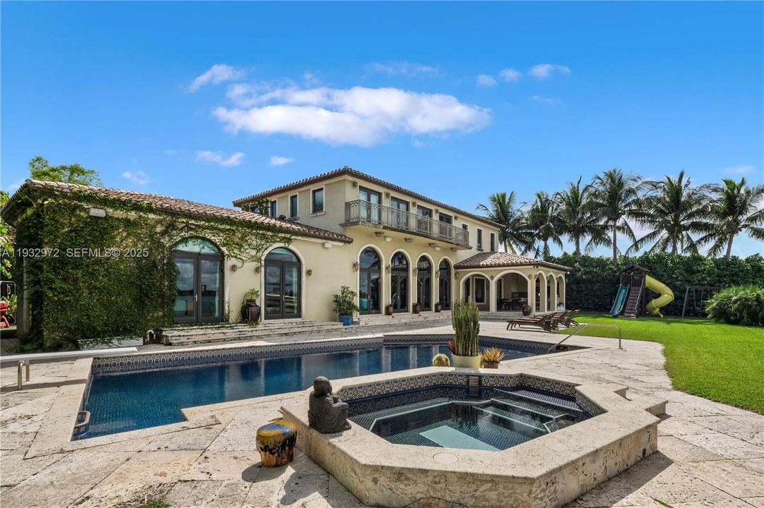 For Sale: $34,500,000 (7 beds, 8 baths, 4951 Square Feet)