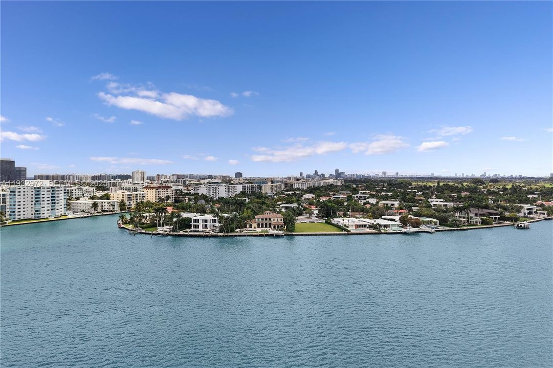 For Sale: $34,500,000 (7 beds, 8 baths, 4951 Square Feet)